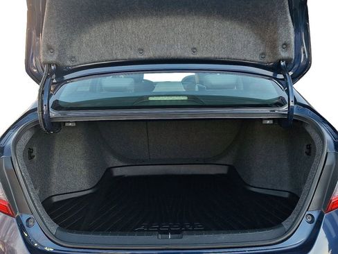 Used 2019 Honda Accord EX image 28