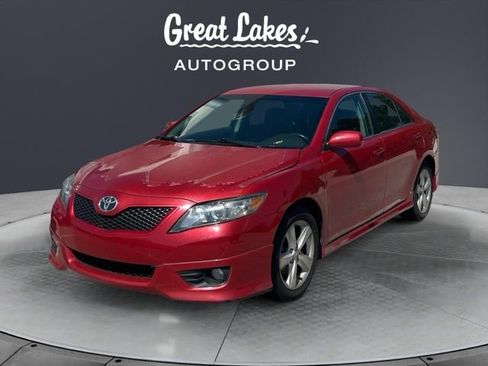 Used 2011 Toyota Camry SE image 1