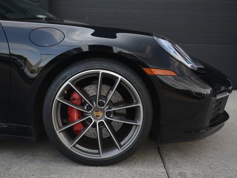 Certified 2020 Porsche 911 Carrera S RWD image 31