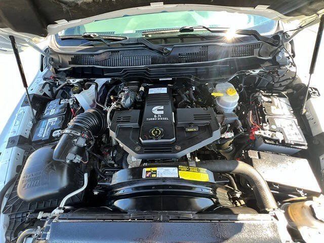 Used 2018 RAM 3500 Tradesman w/ Chrome Appearance Group AWD/4WD image 18