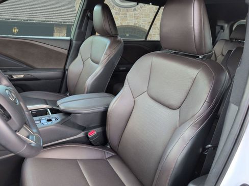 Certified 2025 Lexus TX 350 AWD w/ Technology Package image 5