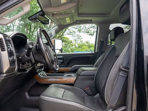 Used 2018 Chevrolet Silverado 2500 High Country w/ Duramax Plus Package AWD/4WD image 13