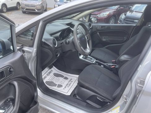 Used 2019 Ford Fiesta SE FWD image 10