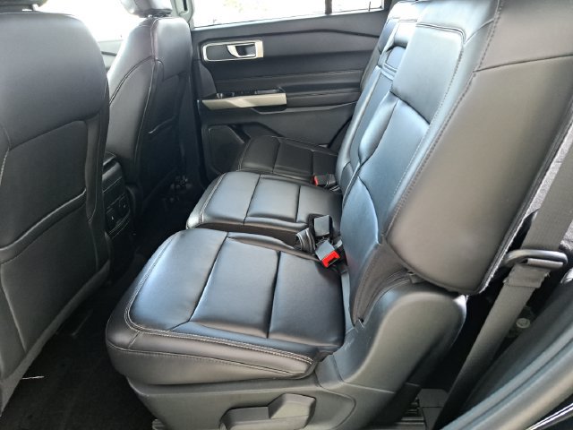 Used 2024 Ford Explorer XLT w/ Equipment Group 202A RWD image 25