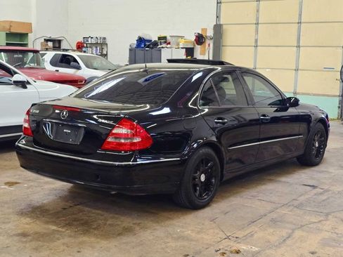 Used 2006 Mercedes-Benz E 350 4MATIC Sedan image 16