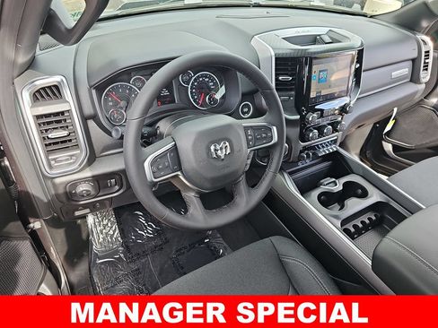 Used 2025 RAM 1500 Big Horn RWD image 15