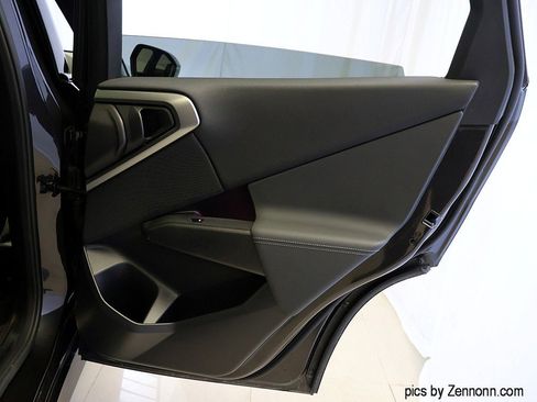 Used 2025 BMW X3 xDrive30i w/ Premium Package image 31