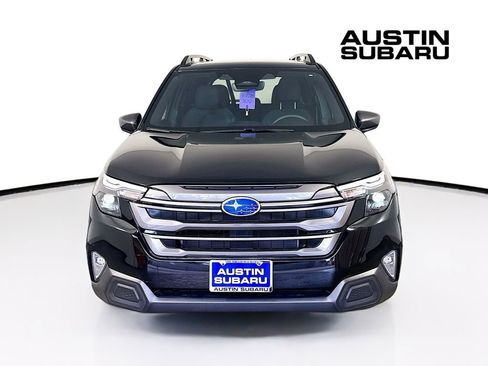 Used 2025 Subaru Forester Premium w/ Convenience Package #1 image 2