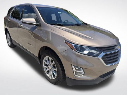 Used 2018 Chevrolet Equinox LT FWD image 3