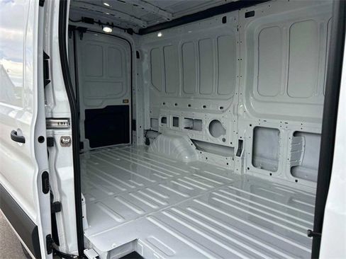 New 2025 Ford Transit 250 148 Medium Roof image 20