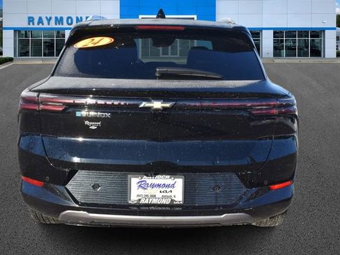 Certified 2024 Chevrolet Equinox EV LT image 5