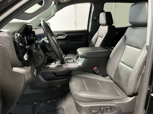 Used 2023 Chevrolet Silverado 1500 LTZ w/ LTZ Convenience Package II AWD/4WD image 14