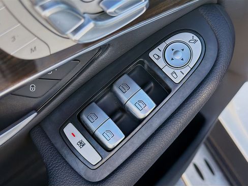 Used 2016 Mercedes-Benz GLC 300 image 23