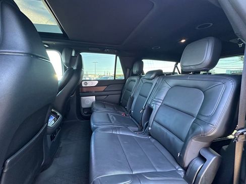 Used 2022 Lincoln Navigator L Reserve RWD image 23
