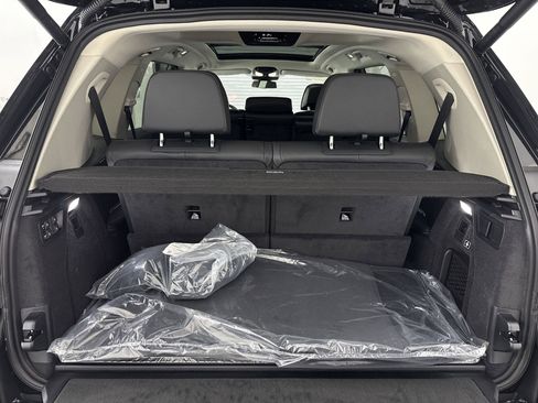 Used 2025 BMW X7 xDrive40i w/ Premium Package image 30