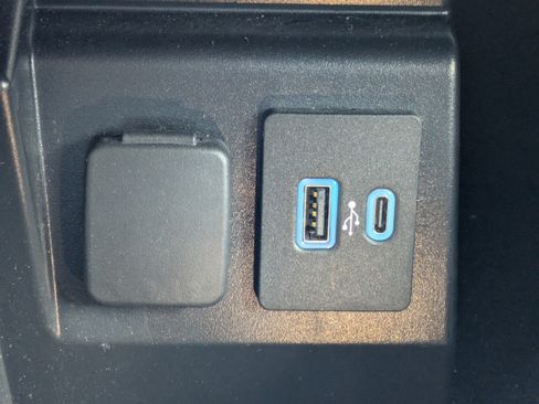 Used 2022 Ford Explorer ST w/ Equipment Group 401A AWD/4WD image 24
