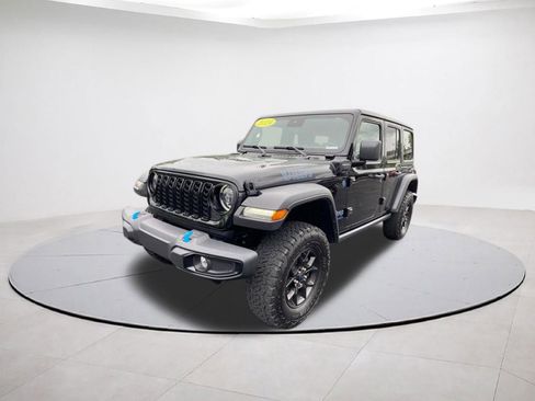 Used 2024 Jeep Wrangler Unlimited AWD/4WD image 47