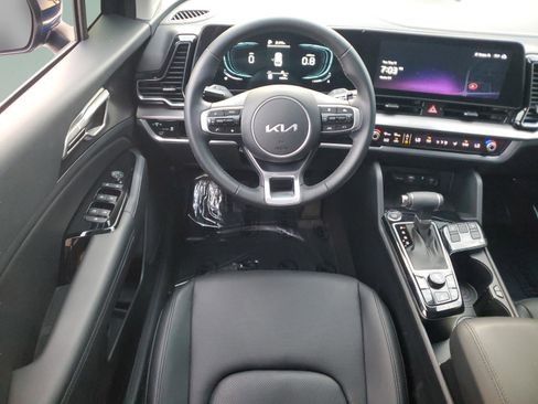 Certified 2025 Kia Sportage EX w/ Premium Package FWD image 10