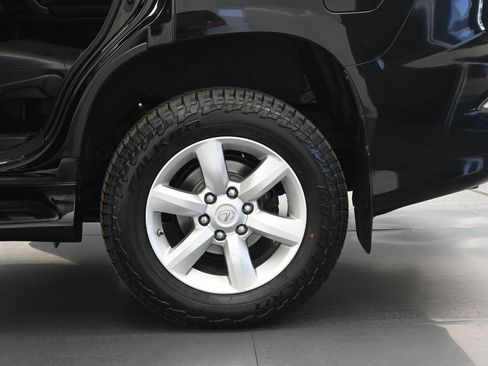 Used 2017 Lexus GX 460 w/ Navigation Package image 26