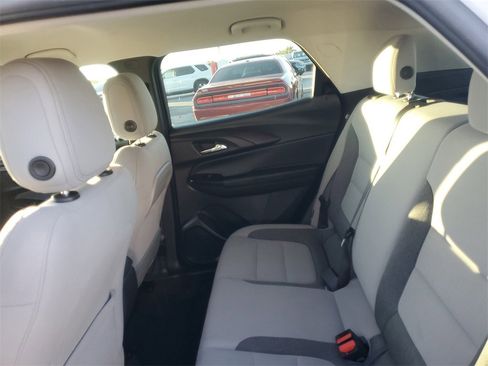 Used 2022 Chevrolet TrailBlazer LS image 10