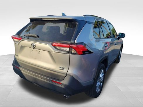 Used 2022 Toyota RAV4 XLE Premium AWD/4WD image 13