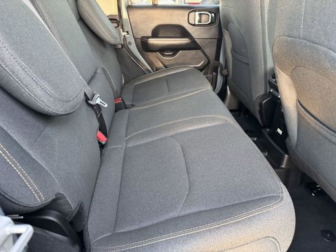 Certified 2025 Jeep Wrangler Sahara w/ Safety Group image 12