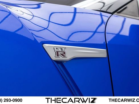 Used 2020 Nissan GT-R Premium AWD/4WD image 14