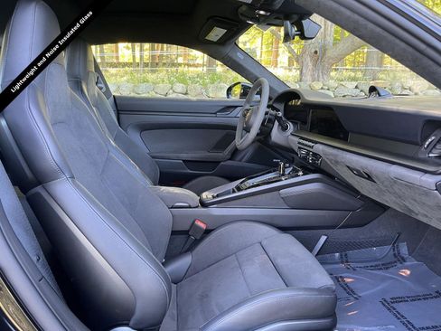 Used 2025 Porsche 911 Carrera 4 GTS image 15