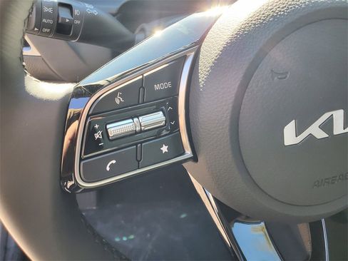 New 2026 Kia Seltos EX image 14