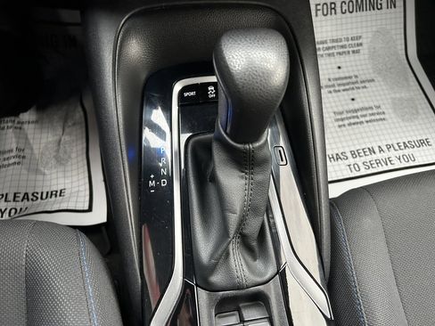Used 2022 Toyota Corolla SE image 16