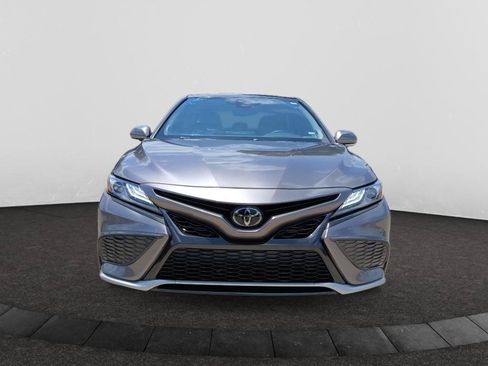 Used 2021 Toyota Camry XSE FWD image 3