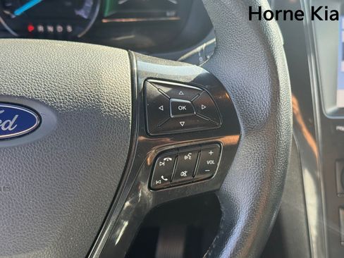 Used 2019 Ford Explorer XLT w/ Equipment Group 202A FWD image 18
