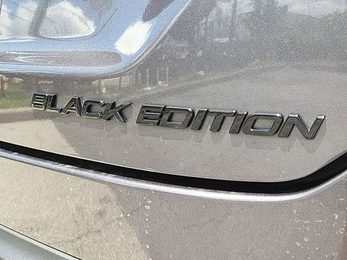 Certified 2025 Honda Pilot Black Edition image 31