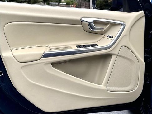 Used 2015 Volvo S60 T5 Premier FWD image 25