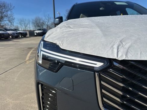 New 2026 Volvo XC90 B6 Plus w/ Protection Package Premier image 10