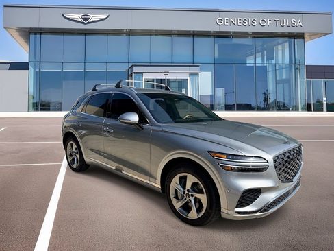 Used 2026 Genesis GV70 2.5T Advanced AWD/4WD image 2