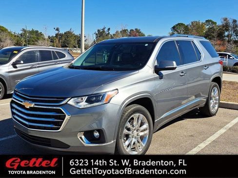Used 2021 Chevrolet Traverse High Country image 15