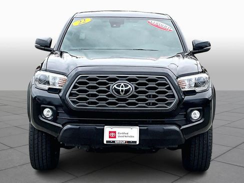 Certified 2022 Toyota Tacoma TRD Off-Road image 3