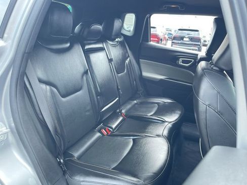 Used 2023 Jeep Compass Limited AWD/4WD image 25