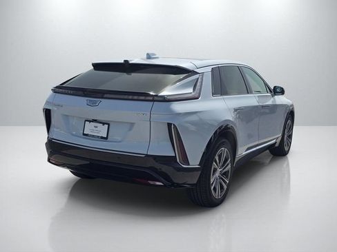 New 2026 Cadillac Lyriq Luxury RWD image 5