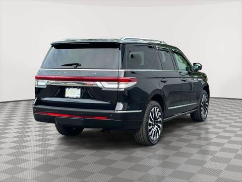 Used 2024 Lincoln Navigator Black Label AWD/4WD image 5