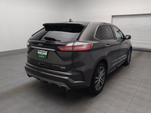 Used 2019 Ford Edge Titanium w/ Equipment Group 301A FWD image 9