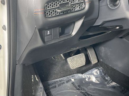 Used 2025 Honda HR-V Sport image 10