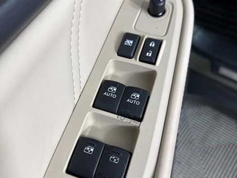 Used 2018 Subaru Outback 2.5i Limited AWD/4WD image 24