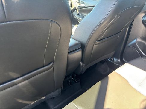 Used 2025 Buick Encore GX Preferred FWD image 23