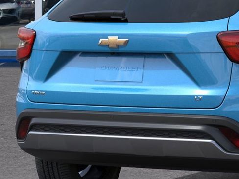 New 2026 Chevrolet Trax LT w/ Driver Confidence Package image 15
