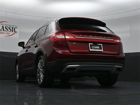Used 2018 Lincoln MKX Reserve w/ Lincoln MKX Climate Package image 30