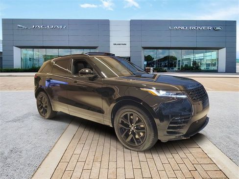 New 2026 Land Rover Range Rover Velar Dynamic SE image 3