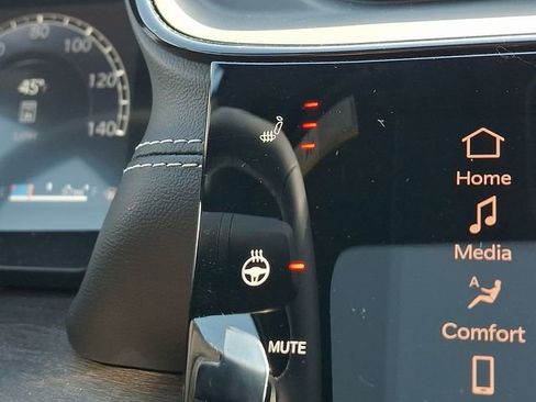 New 2026 Jeep Grand Cherokee L Limited w/ Luxury Tech Group II AWD/4WD image 19