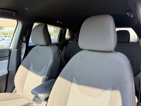 Used 2025 Jeep Compass Sport AWD/4WD image 23